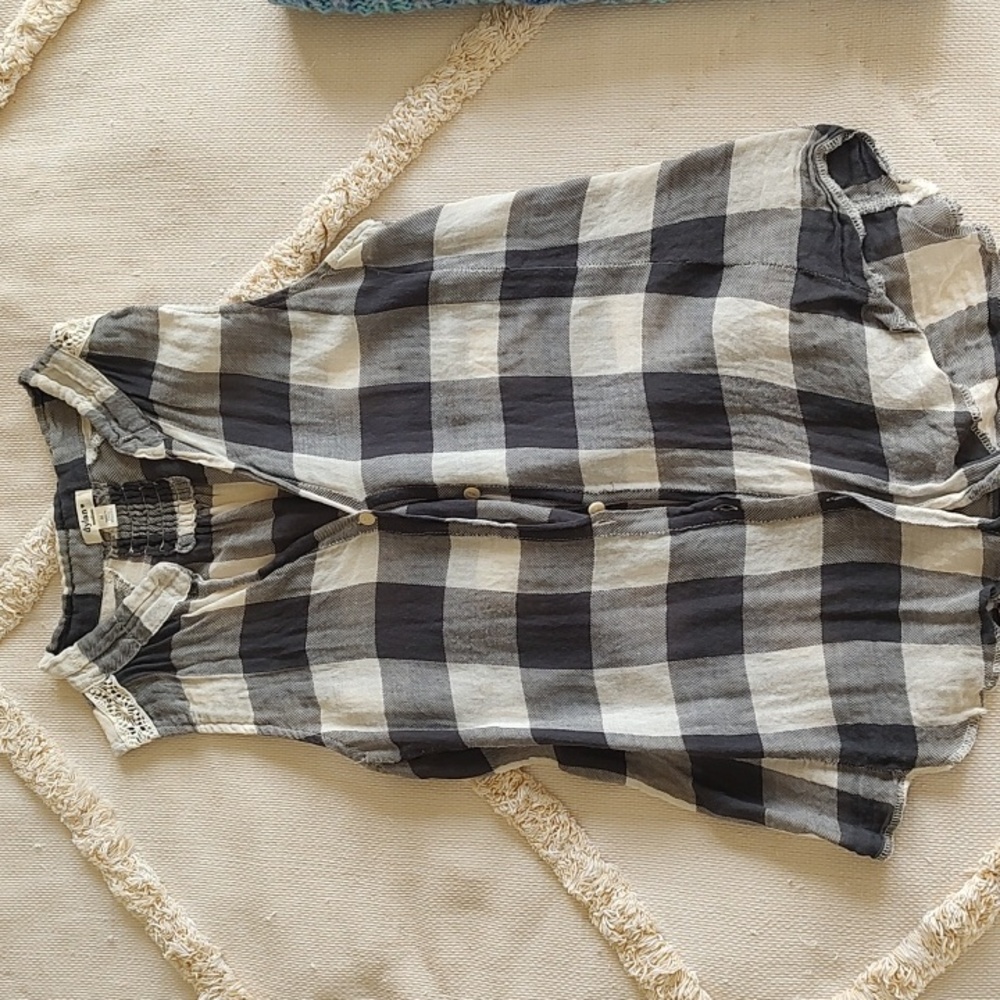 Dylan Gray and White Textured Fabric